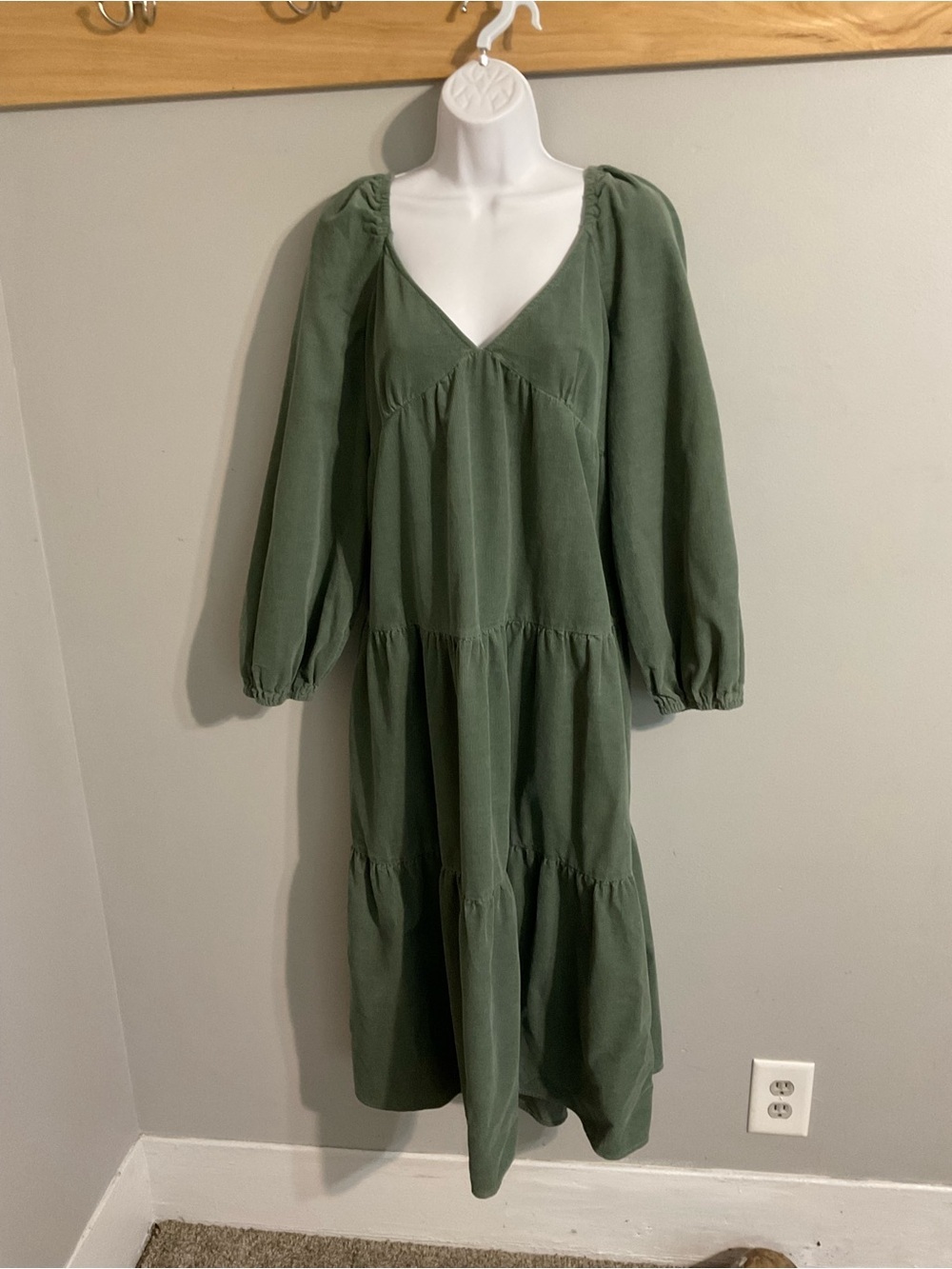 ASOS Design Sage Lightweight Corduroy Tiered Maxi Dress Size 14 - Picture 2 of 7